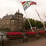 Hotel Hague Center 3*