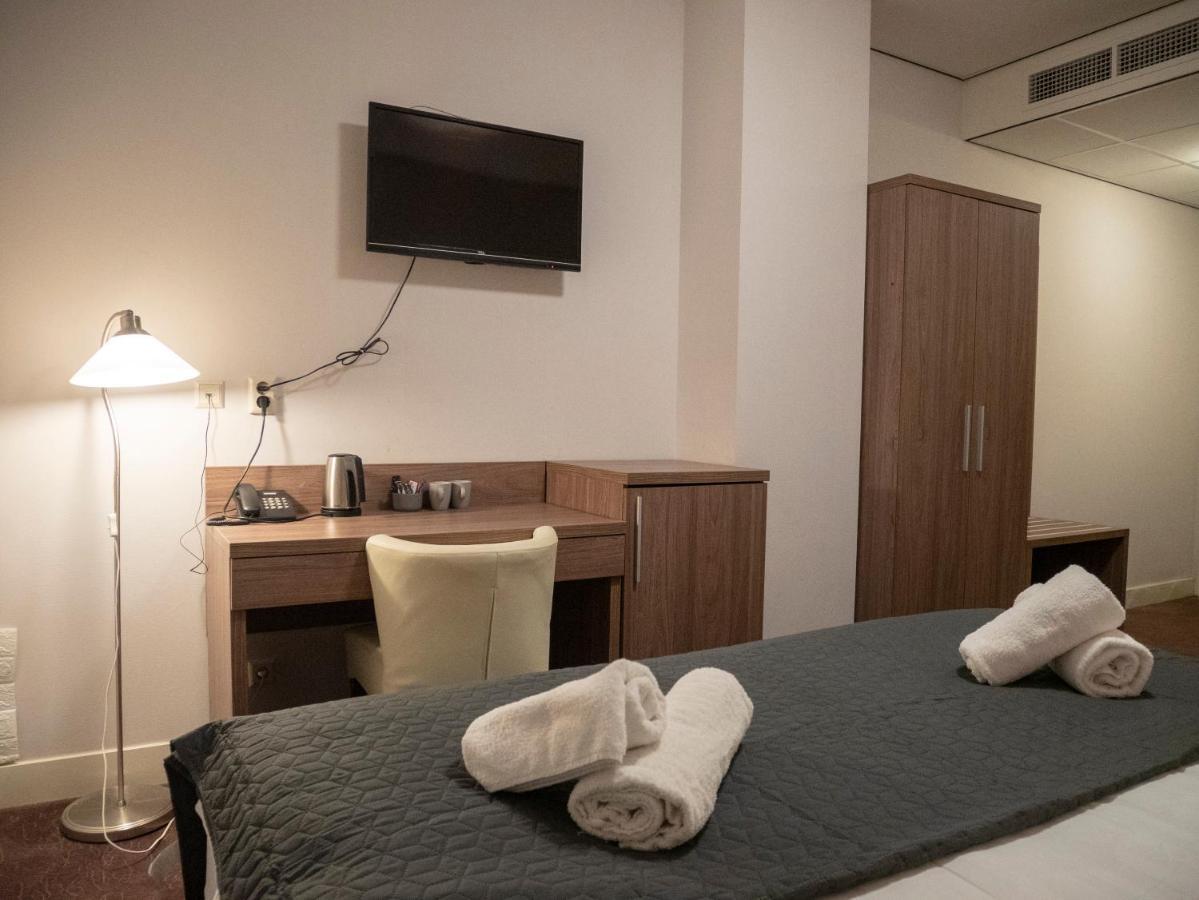 Hotel Hague Center 3*