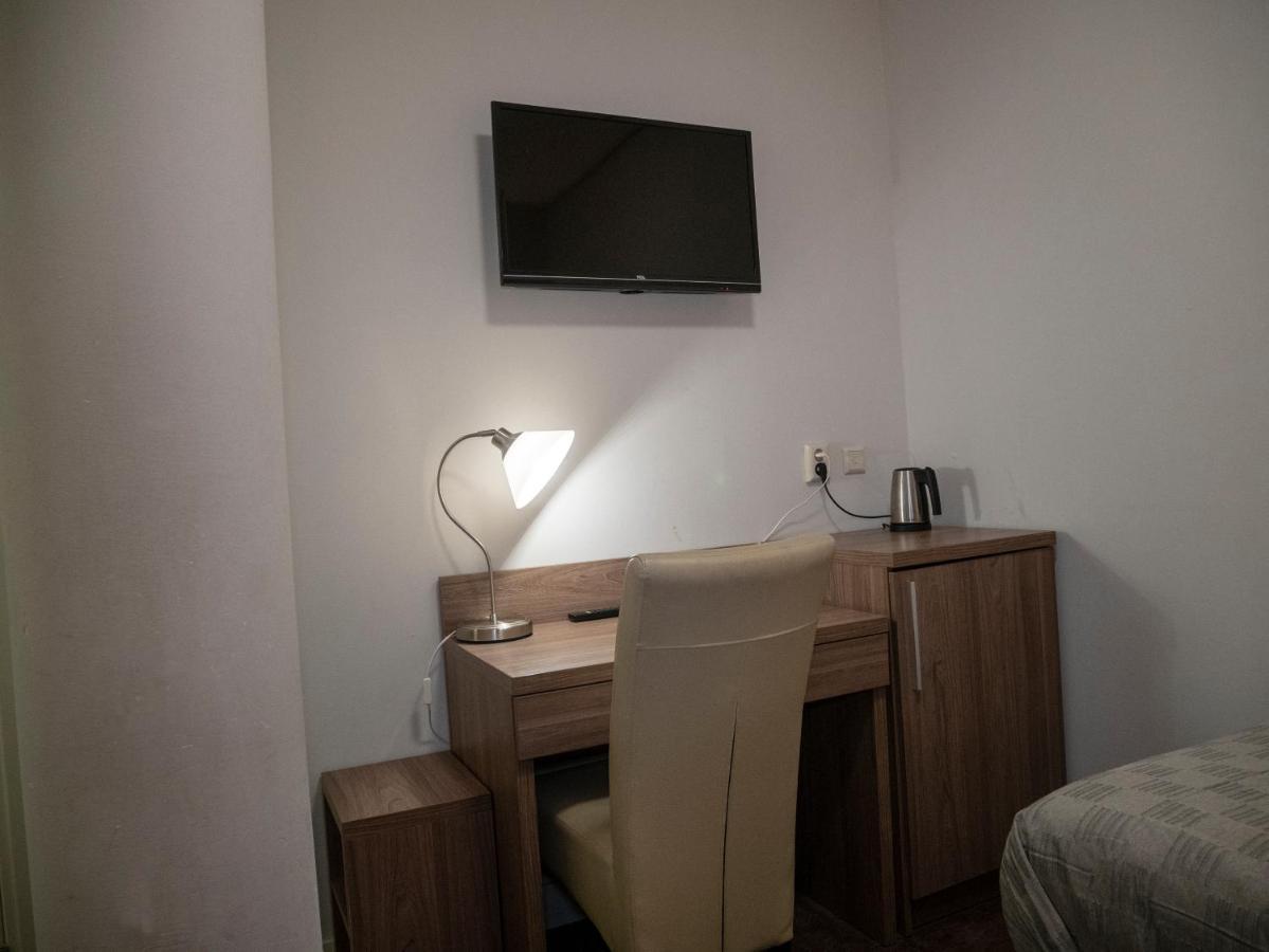 Hotel Hague Center 3*