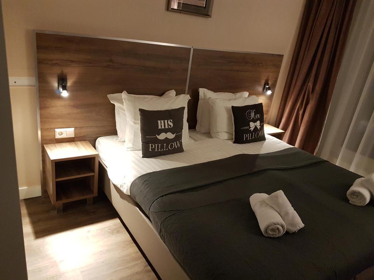 Hotel Hague Center 3*